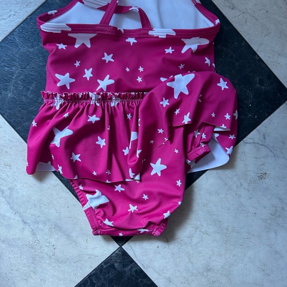 Moon & Back by Hannah Anderson 12 - 18 month pink with stars swimsuit - Picture 2 of 5